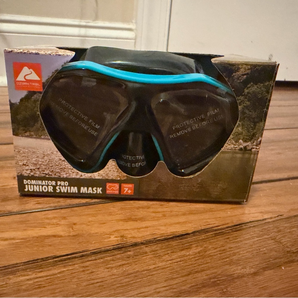 Ozark Trail Junior Swim Mask - Black and Blue